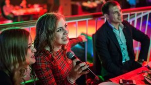 В Госдуме предложили запретить услуги караоке до конца года