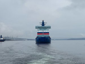 Атомный ледокол «Арктика» прибыл в порт приписки Мурманск